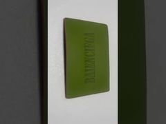 Dayanıklı ve şık kot ürünleri için siyah baskılı deri etiketi