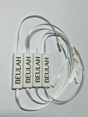 Çizgili Logo Etiketi Snap Lock Pin Loop Plastik Bağlayıcı Tel ile Asma Etiketi