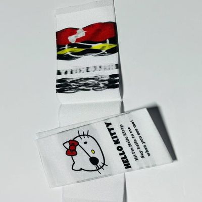 İğne dokuma dokuma kumaş etiketleri İsim etiketlerine dikiş yapıştırma OEM
