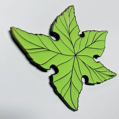 Green OEM / ODM Fabric Buttons For Clothing Weighing 7.1 Grams