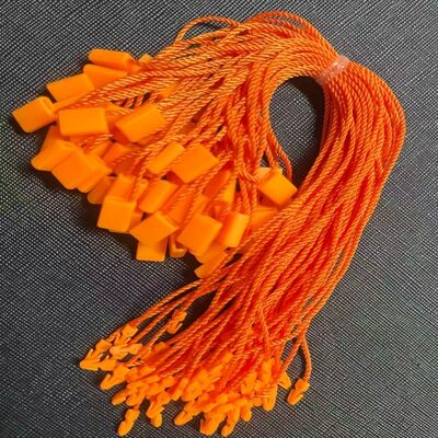 Yumuşak bir kumaşla sil Plastik Etiket Bağlayıcı Standart Asma Uzunluğu Yaklaşık 10 inç ve Çeşitli Etiketleme Gereksinimleri için Elde Etmek Kolay