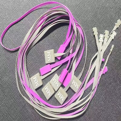 Benzersiz ve Dikkat Çekici Plastik Etiket Klipsi, Müşteri Dikkatini Çekmek ve Etiketleme Verimliliğini Artırmak İçin Yaratıcı Stil