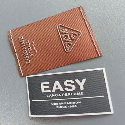 İsteğiniz veya Artwork'ünüze Göre Özel Isı Transferi Giysi Etiketleri Kot Pantolonlar İçin Mükemmel, Dayanıklı ve Uygulaması Kolay