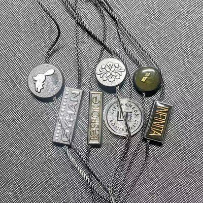 Pamuk Siyah Asılı Etiket Dizi Esnek Dikdörtgen Biçimi Moda Aksesuarları Etiketleri ve Ürün Marka İhtiyaçları için Mükemmel